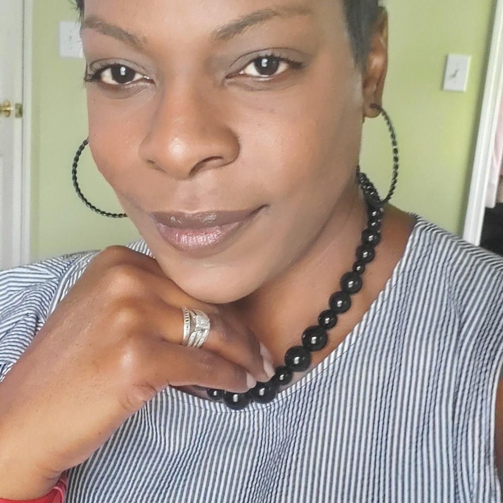 Meet your Posher, Robyn